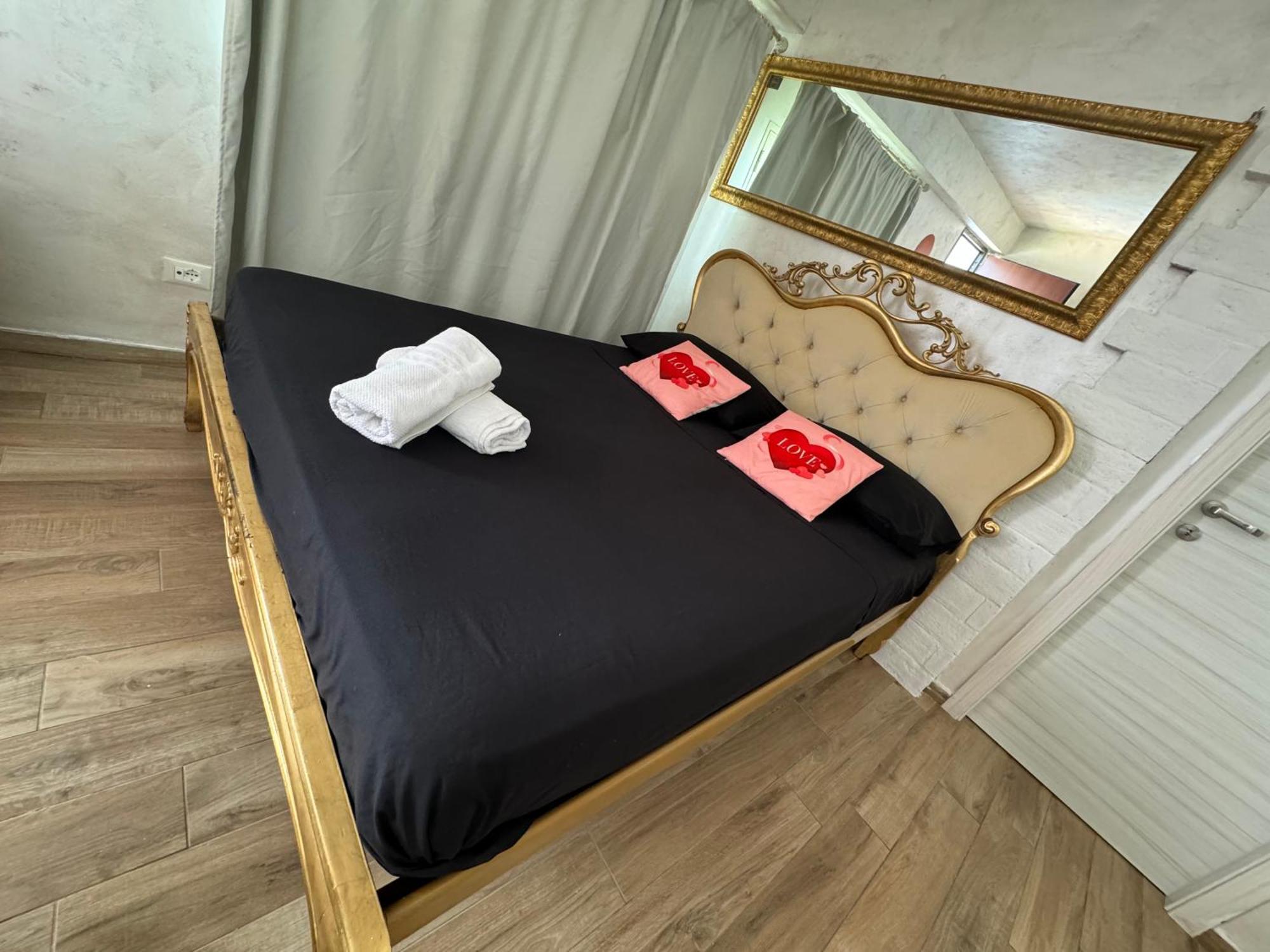 Atena B&B Apartments Platino San Silvestro  Екстер'єр фото