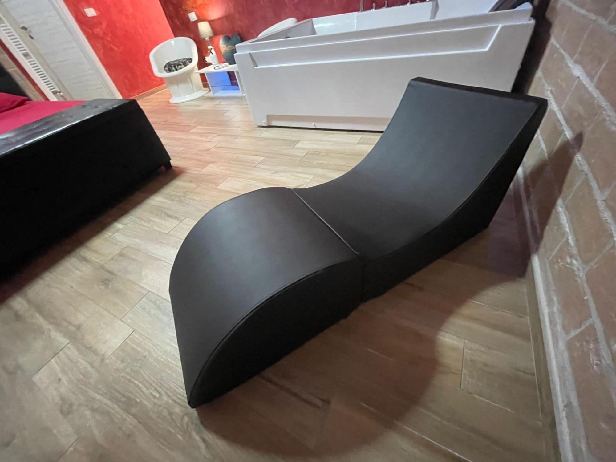 Atena B&B Apartments Platino San Silvestro  Екстер'єр фото